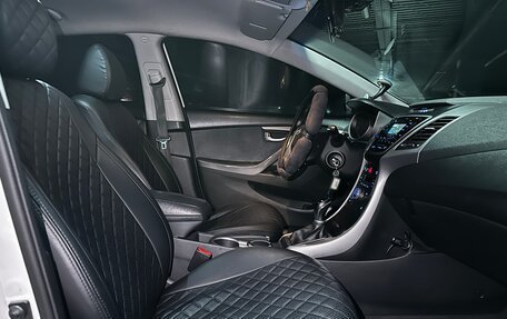 Hyundai Elantra V, 2013 год, 850 000 рублей, 13 фотография