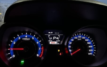 Hyundai Elantra V, 2013 год, 850 000 рублей, 22 фотография