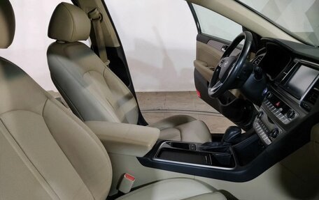 Hyundai Sonata VII, 2018 год, 2 200 000 рублей, 10 фотография