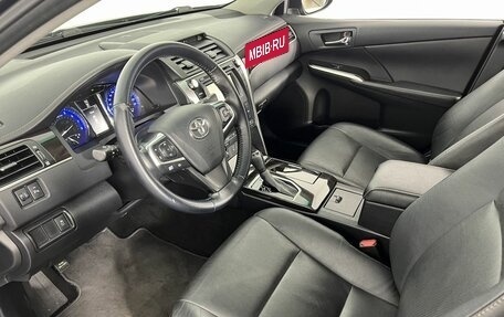 Toyota Camry, 2016 год, 2 250 000 рублей, 10 фотография