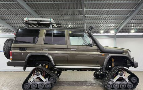 Toyota Land Cruiser 70, 1993 год, 7 499 000 рублей, 6 фотография
