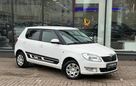 Skoda Fabia II, 2012 год, 600 000 рублей, 3 фотография