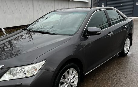 Toyota Camry, 2013 год, 1 580 000 рублей, 2 фотография