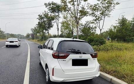 Honda Fit, 2022 год, 1 100 000 рублей, 4 фотография