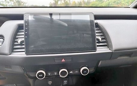 Honda Fit, 2022 год, 1 100 000 рублей, 8 фотография