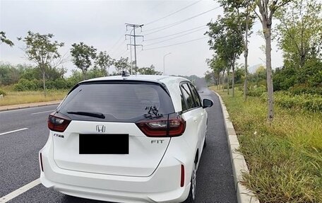Honda Fit, 2022 год, 1 100 000 рублей, 2 фотография