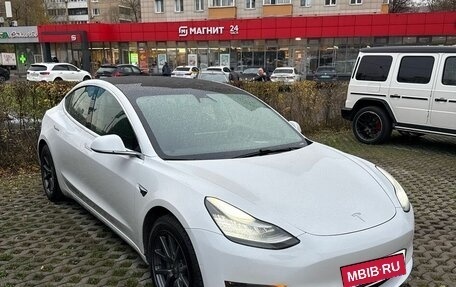 Tesla Model 3 I, 2019 год, 1 890 000 рублей, 2 фотография