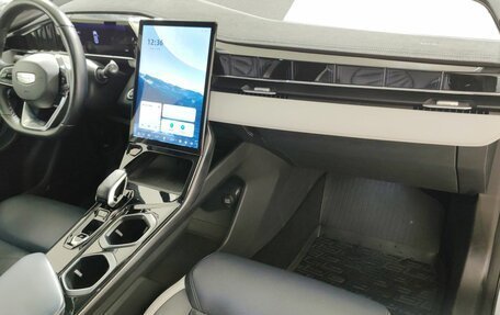 Geely Atlas, 2023 год, 2 590 000 рублей, 15 фотография