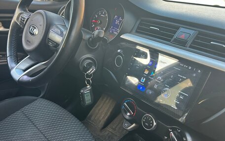 KIA Rio IV, 2020 год, 1 555 000 рублей, 4 фотография