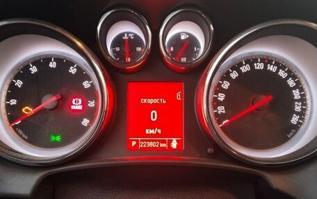 Opel Astra J, 2011 год, 620 000 рублей, 6 фотография