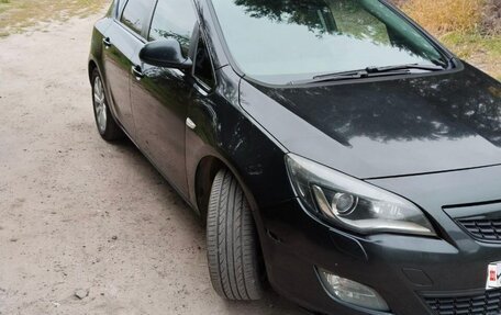 Opel Astra J, 2011 год, 620 000 рублей, 10 фотография