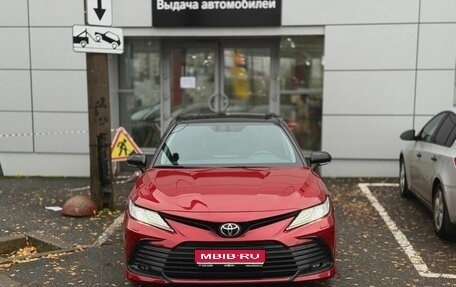 Toyota Camry, 2021 год, 3 499 000 рублей, 1 фотография