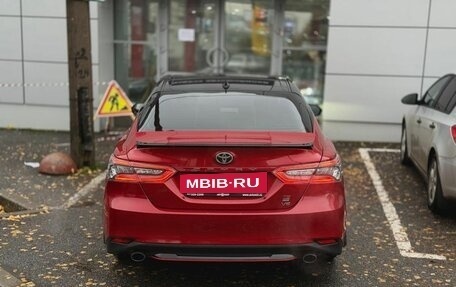 Toyota Camry, 2021 год, 3 499 000 рублей, 6 фотография