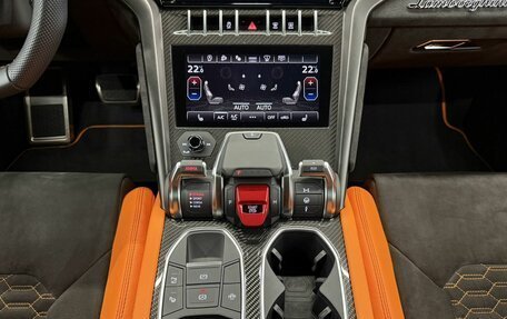 Lamborghini Urus I, 2022 год, 28 994 000 рублей, 26 фотография