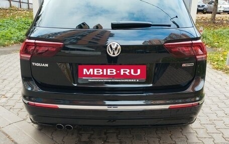 Volkswagen Tiguan II, 2018 год, 3 300 000 рублей, 2 фотография