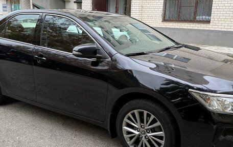 Toyota Camry, 2015 год, 2 050 000 рублей, 2 фотография