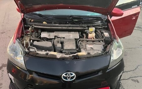 Toyota Prius, 2012 год, 490 000 рублей, 2 фотография
