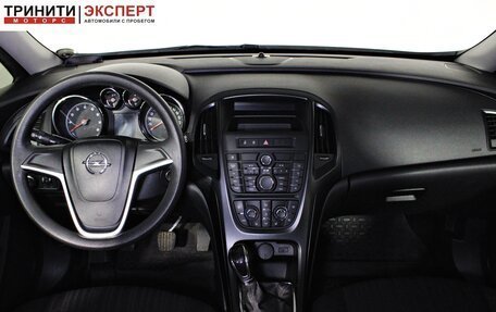 Opel Astra J, 2010 год, 627 000 рублей, 13 фотография