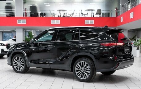 Toyota Highlander, 2025 год, 5 999 000 рублей, 3 фотография
