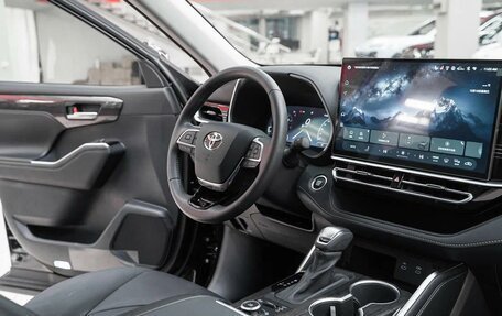 Toyota Highlander, 2025 год, 5 999 000 рублей, 9 фотография