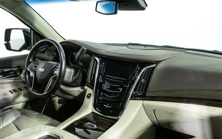 Cadillac Escalade IV, 2016 год, 3 479 898 рублей, 9 фотография