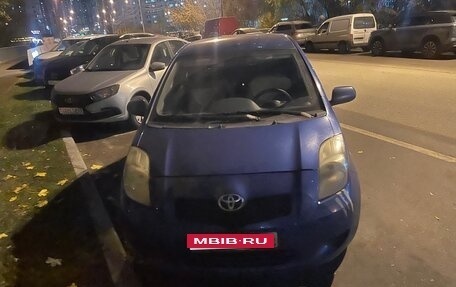 Toyota Yaris III рестайлинг, 2008 год, 360 000 рублей, 1 фотография