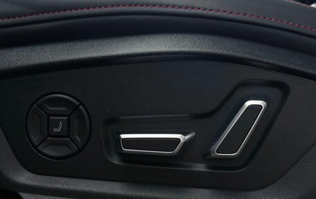 Audi SQ8, 2025 год, 21 985 000 рублей, 13 фотография