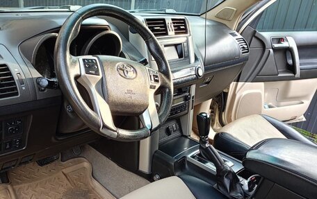 Toyota Land Cruiser Prado 150 рестайлинг 2, 2010 год, 2 350 000 рублей, 6 фотография