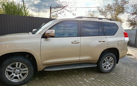 Toyota Land Cruiser Prado 150 рестайлинг 2, 2010 год, 2 350 000 рублей, 12 фотография