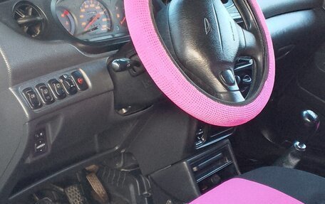 Daihatsu YRV I, 2002 год, 380 000 рублей, 13 фотография