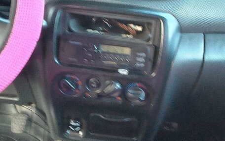 Daihatsu YRV I, 2002 год, 380 000 рублей, 6 фотография