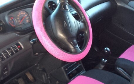 Daihatsu YRV I, 2002 год, 380 000 рублей, 14 фотография