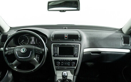 Skoda Octavia, 2010 год, 599 585 рублей, 13 фотография