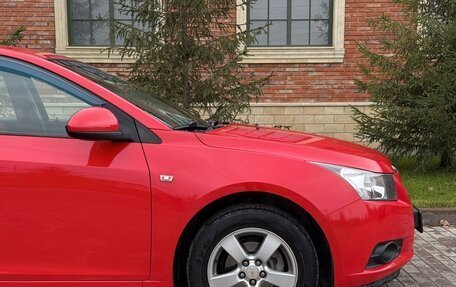 Chevrolet Cruze II, 2009 год, 800 000 рублей, 10 фотография