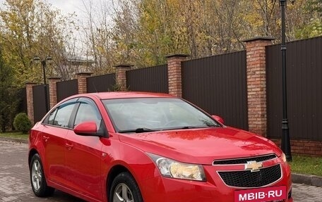 Chevrolet Cruze II, 2009 год, 800 000 рублей, 8 фотография