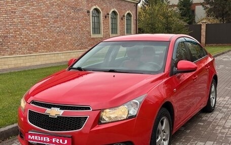 Chevrolet Cruze II, 2009 год, 800 000 рублей, 16 фотография