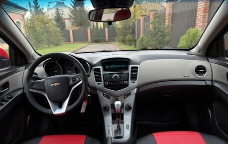Chevrolet Cruze II, 2009 год, 800 000 рублей, 19 фотография