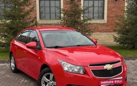 Chevrolet Cruze II, 2009 год, 800 000 рублей, 14 фотография