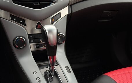 Chevrolet Cruze II, 2009 год, 800 000 рублей, 23 фотография