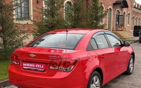 Chevrolet Cruze II, 2009 год, 800 000 рублей, 15 фотография