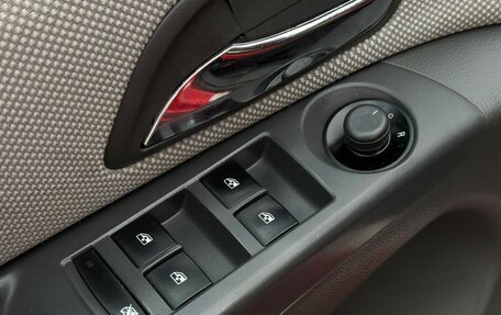 Chevrolet Cruze II, 2009 год, 800 000 рублей, 25 фотография