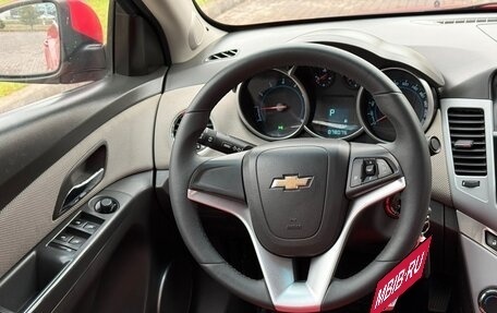 Chevrolet Cruze II, 2009 год, 800 000 рублей, 24 фотография