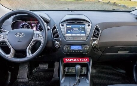 Hyundai ix35 I рестайлинг, 2011 год, 830 000 рублей, 4 фотография
