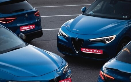 Alfa Romeo Stelvio, 2021 год, 3 590 000 рублей, 4 фотография