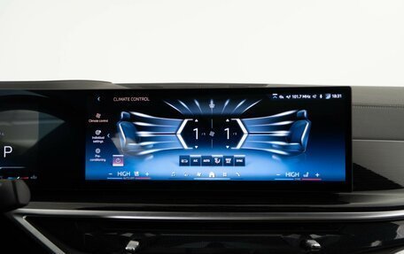 BMW X6, 2024 год, 13 000 000 рублей, 19 фотография