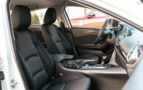 Mazda 3, 2017 год, 1 295 000 рублей, 21 фотография