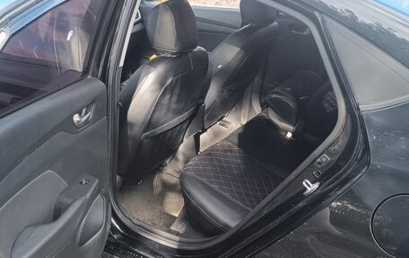 Hyundai Solaris II рестайлинг, 2017 год, 1 000 000 рублей, 2 фотография