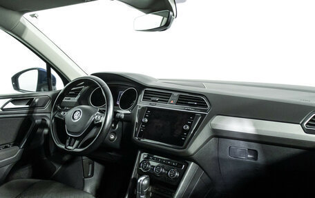 Volkswagen Tiguan II, 2019 год, 2 249 700 рублей, 9 фотография