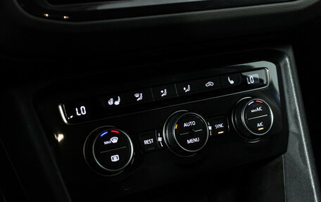 Volkswagen Tiguan II, 2019 год, 2 249 700 рублей, 16 фотография