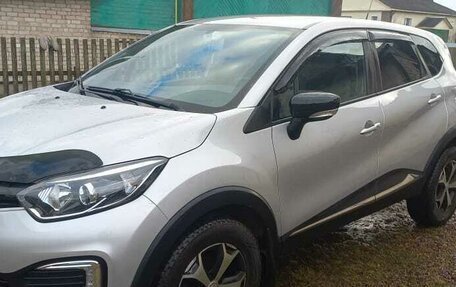 Renault Kaptur I рестайлинг, 2018 год, 1 450 000 рублей, 2 фотография